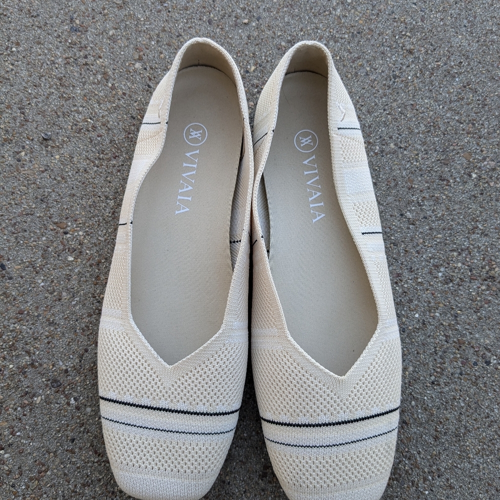 Vivaia Beige striped Margot Square-Toe V-Cut Flats US 8.5, EU 39 - Picture 3 of 7
